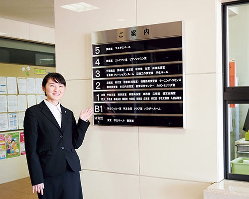 在学生によるキャンパスツアー