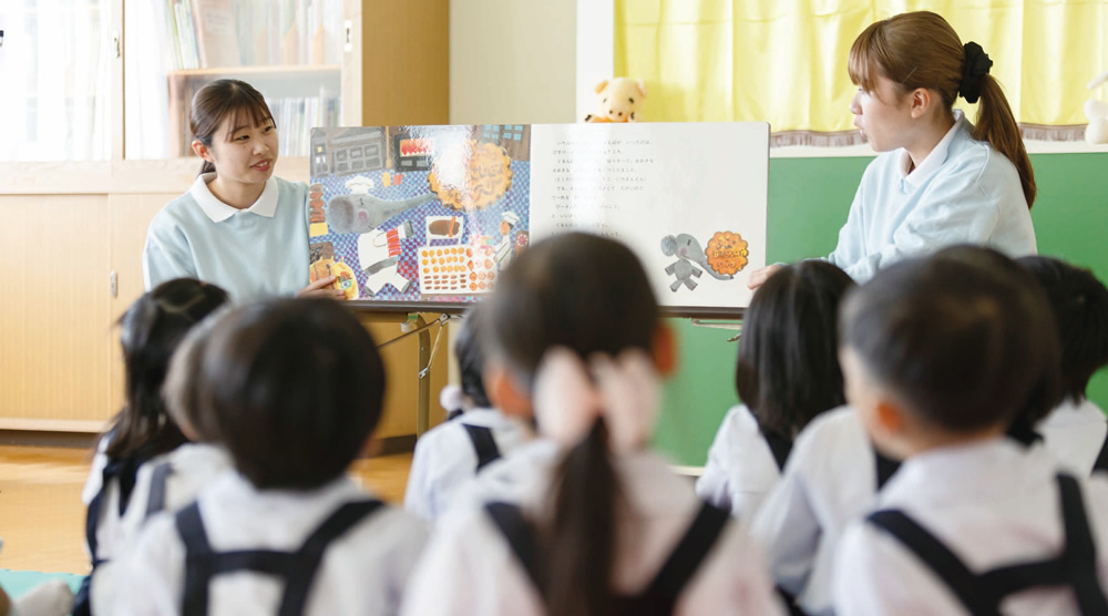 シーン:ピアノ弾き歌い